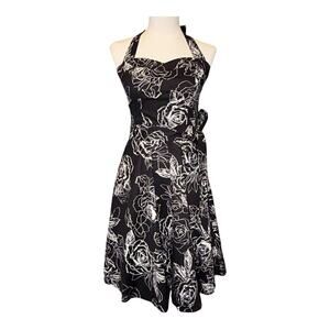 Women’s 50’s Black and White Floral Halter Retro 50’s Pin Up Dress Size Small
